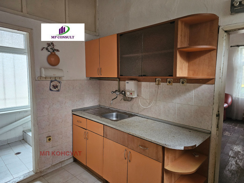 Продава КЪЩА, с. Дълбок дол, област Ловеч, снимка 13 - Къщи - 52866959