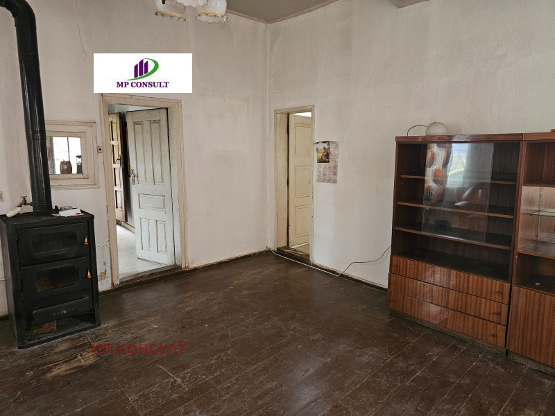 Продава КЪЩА, с. Дълбок дол, област Ловеч, снимка 15 - Къщи - 52866959