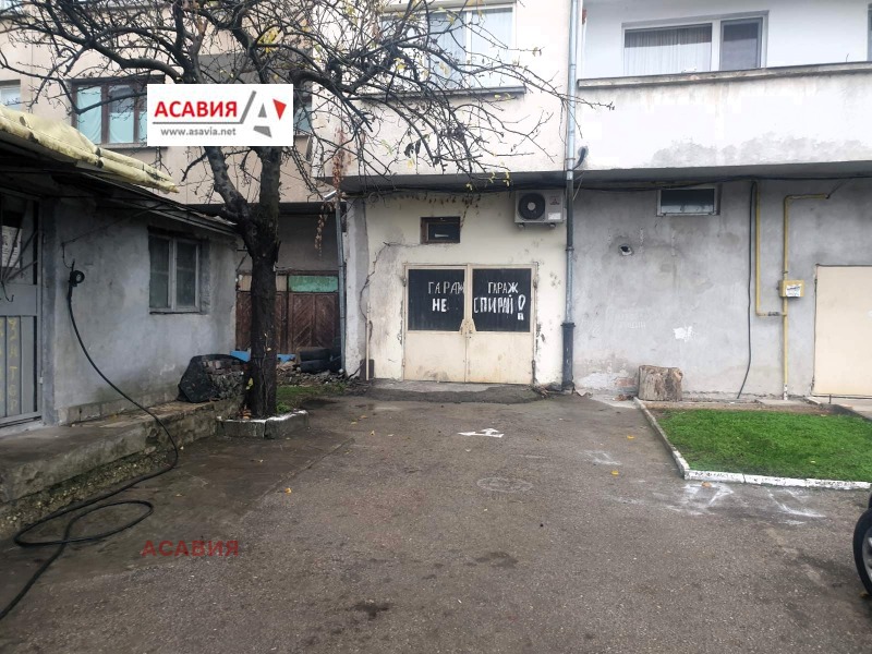 Продава ГАРАЖ, ПАРКОМЯСТО, гр. Ловеч, Център