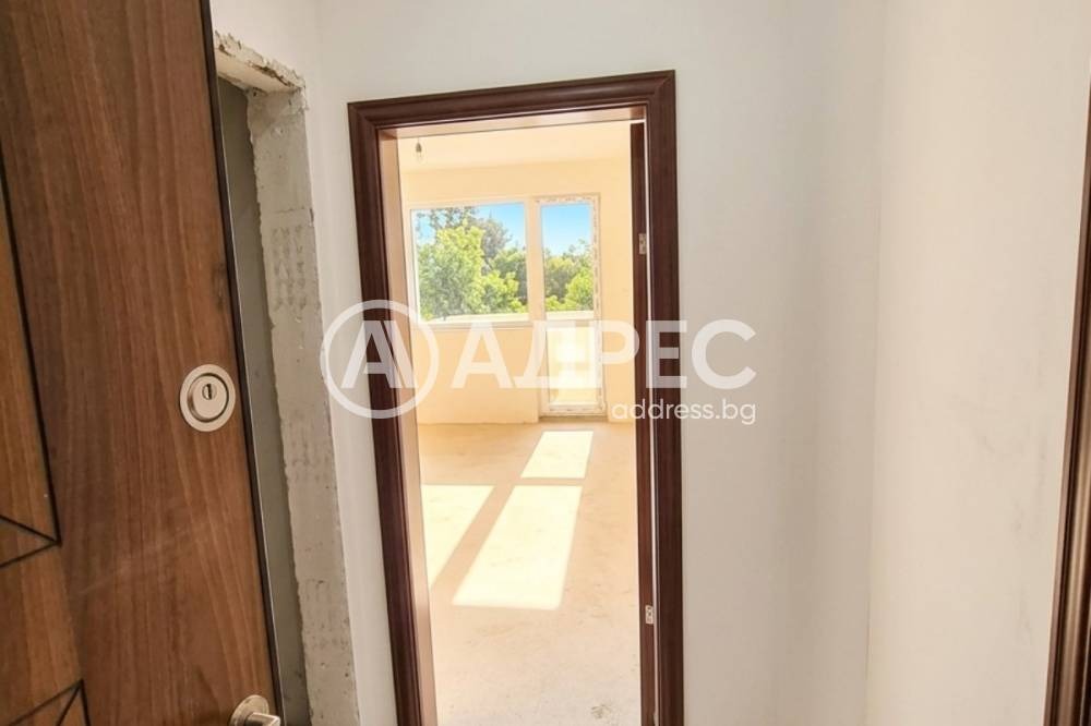 Продава 3-СТАЕН, гр. Перник, Изток, снимка 2 - Апартаменти - 54358098