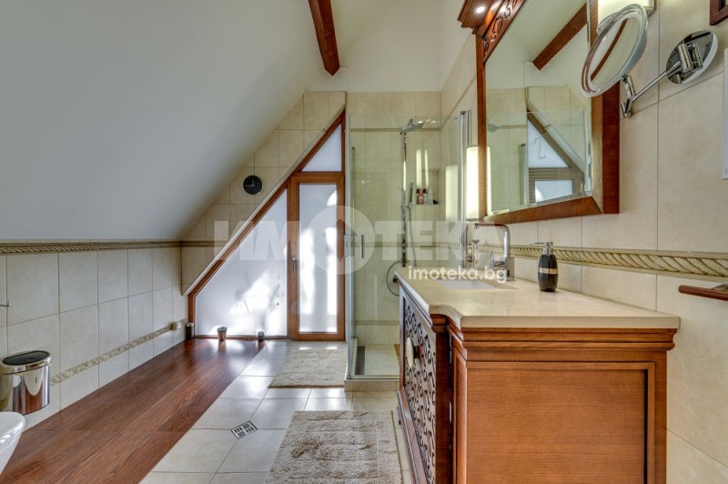 Продава КЪЩА, гр. София, м-т Камбаните, снимка 9 - Къщи - 53153764