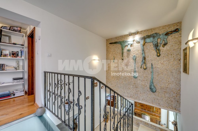 Продава КЪЩА, гр. София, м-т Камбаните, снимка 14 - Къщи - 53153764