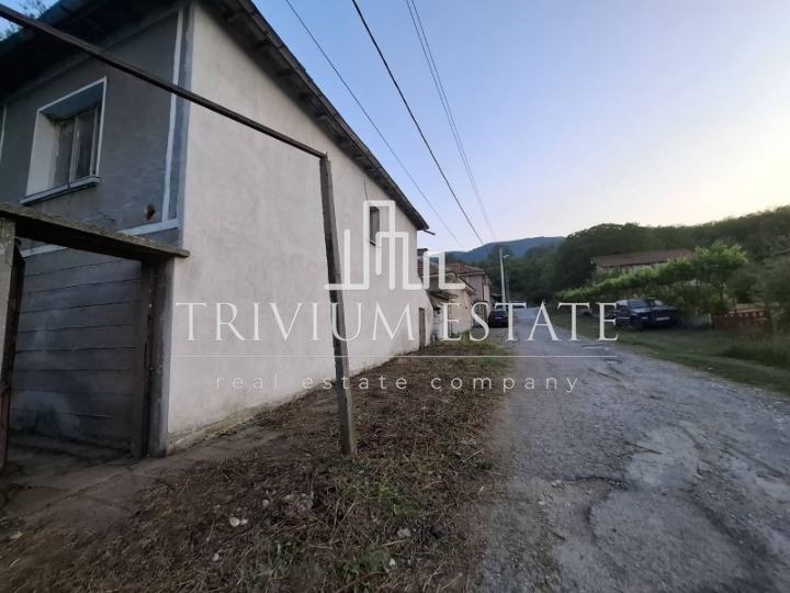 Продава КЪЩА, с. Червен, област Пловдив, снимка 2 - Къщи - 56458545