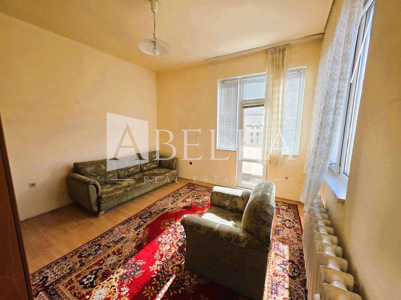 Продава 3-СТАЕН, гр. София, Център, снимка 2 - Апартаменти - 52287803