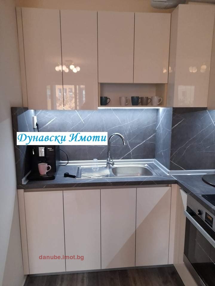 En venta  1 dormitorio Ruse , Rodina 1 , 54 metros cuadrados | 99594458