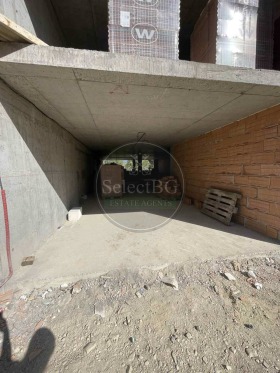 ГАРАЖ, ПАРКОМЯСТО, 23 m2