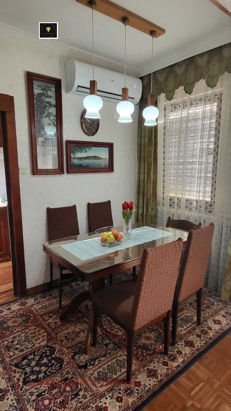 À venda  2 quartos Plovdiv , Trakiia , 90 m² | 91878540