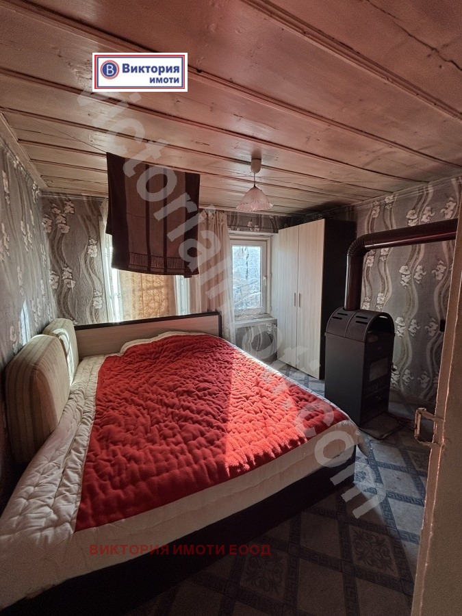 Продава КЪЩА, гр. Дебелец, област Велико Търново, снимка 6 - Къщи - 52803567