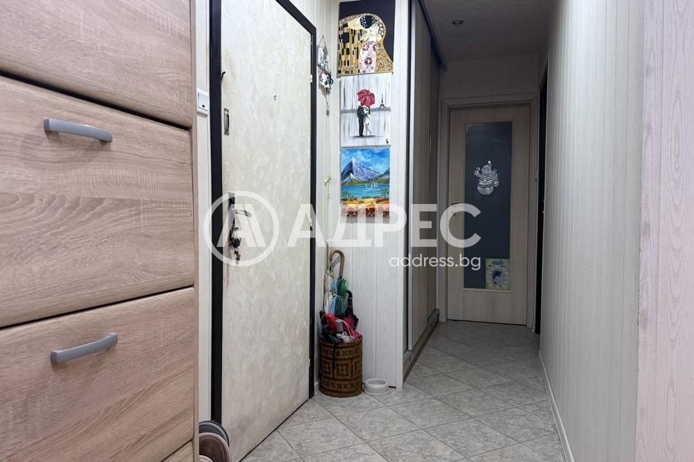 Продава 3-СТАЕН, гр. София, Сухата река, снимка 2 - Апартаменти - 53771400