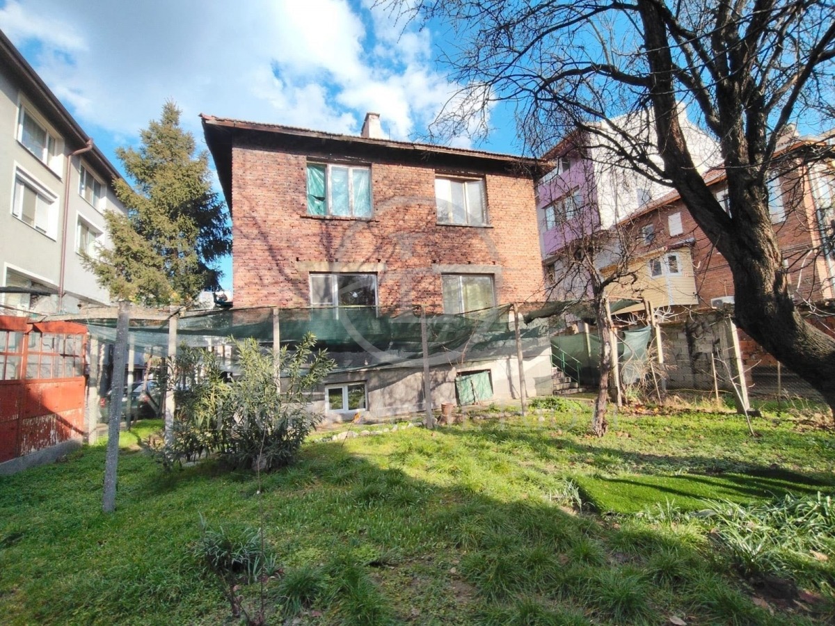 Продава КЪЩА, гр. Пловдив, Каменица 1