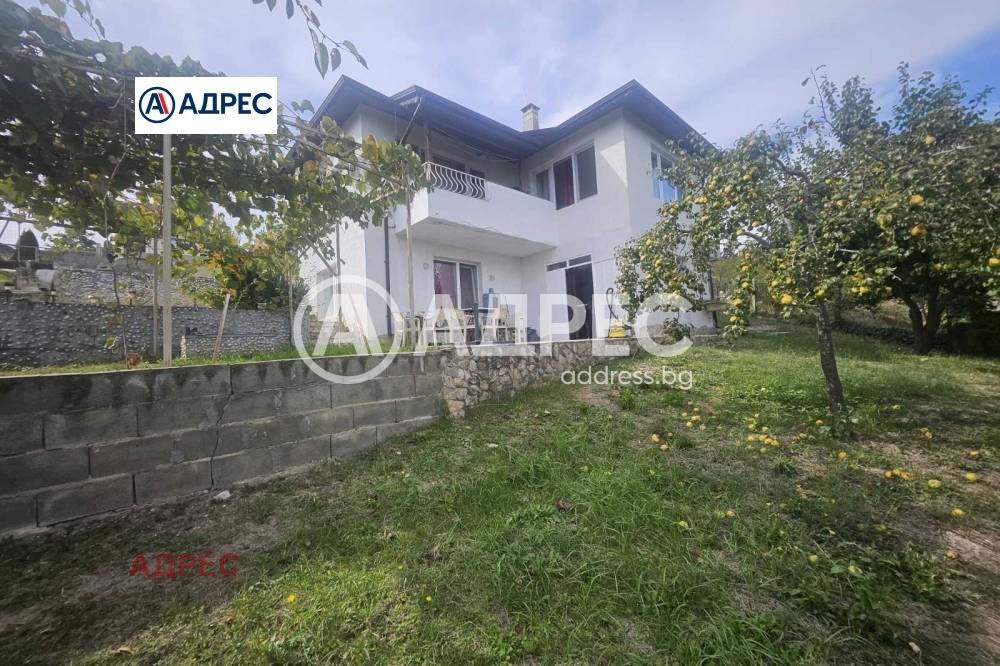 Продава КЪЩА, гр. Варна, м-т Крушките