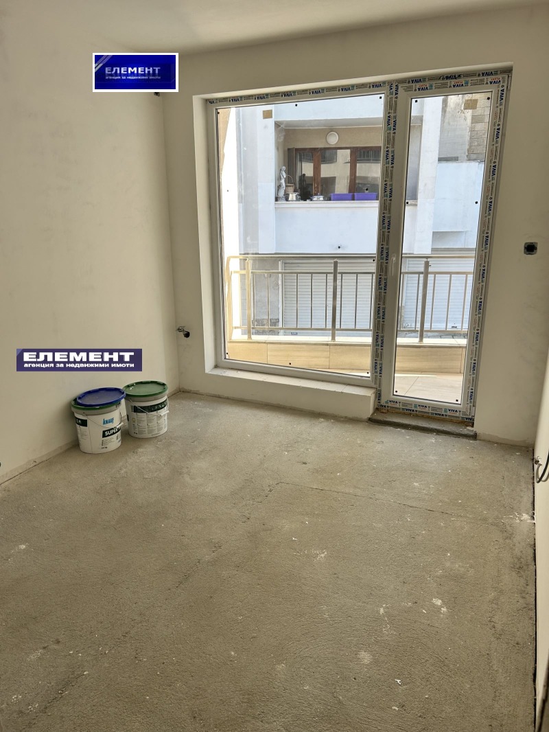En venta  1 dormitorio Plovdiv , Marasha , 52 metros cuadrados | 46995042