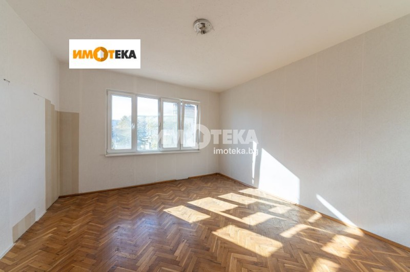 À venda  Mais de 3 quartos Varna , Okrajna bolnica-Generali , 126 m² | 98152445