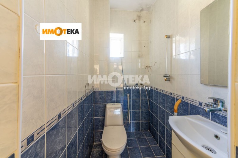 Продава  Многостаен град Варна , Окръжна болница-Генерали , 126 кв.м | 98152445 - изображение [8]