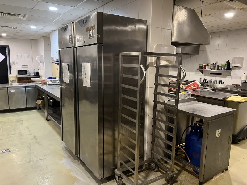 Продава ХОТЕЛ, гр. Бяла, област Варна, снимка 15 - Хотели - 53411692