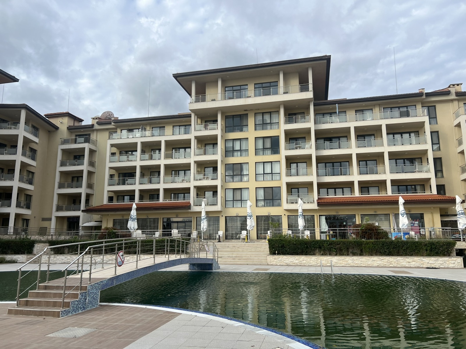 Продава ХОТЕЛ, гр. Бяла, област Варна, снимка 2 - Хотели - 53411692