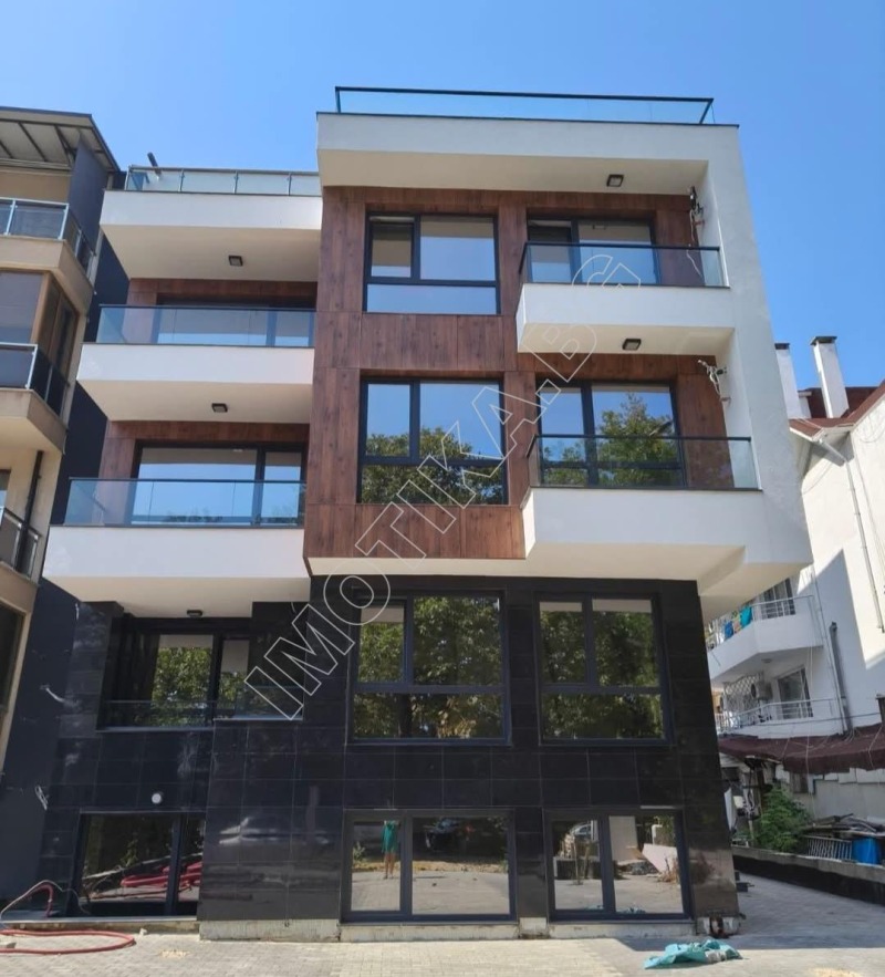 Продава 1-СТАЕН в град Варна, Бриз - 44 кв.м / 103 000 € » 201 450.49 лв., ИМОТИКА