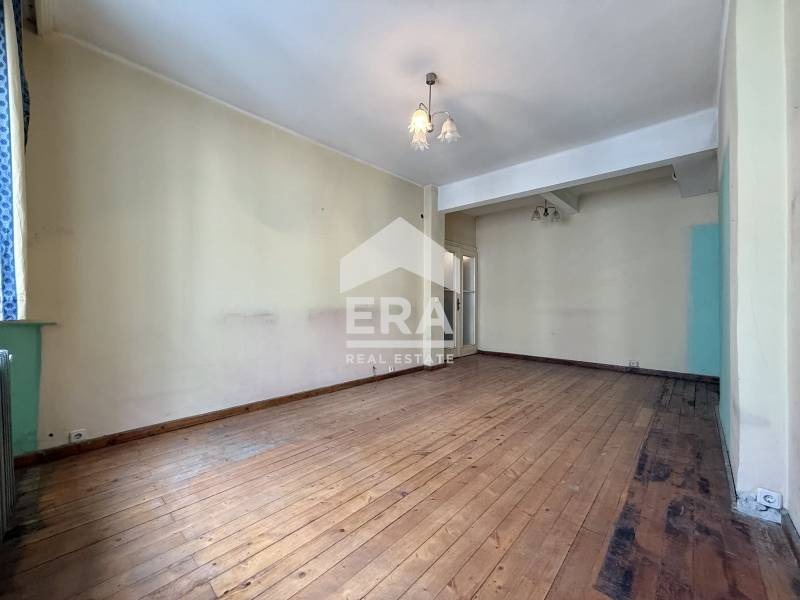 Продава 4-СТАЕН, гр. София, Център, снимка 9 - Апартаменти - 54111097