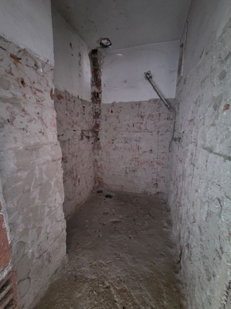 Продава  Къща град Кюстендил , Център , 280 кв.м | 71838093 - изображение [4]