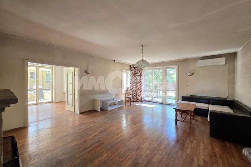Na sprzedaż  Dom Sofia , Orlandowci , 320 mkw | 39359978