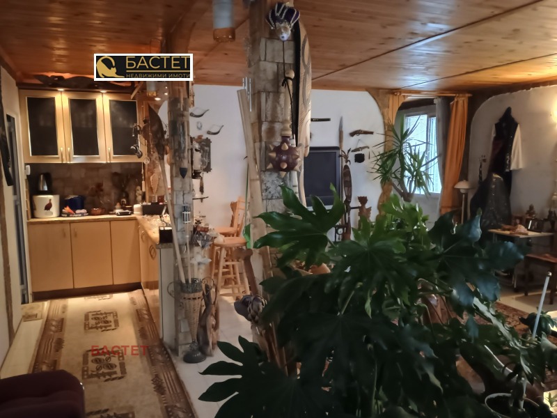 Продава КЪЩА, гр. София, Връбница 2, снимка 13 - Къщи - 53276612