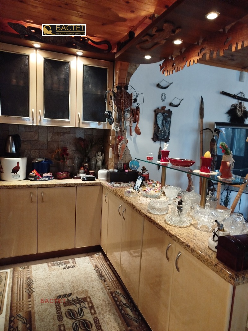 Продава КЪЩА, гр. София, Връбница 2, снимка 15 - Къщи - 53276612