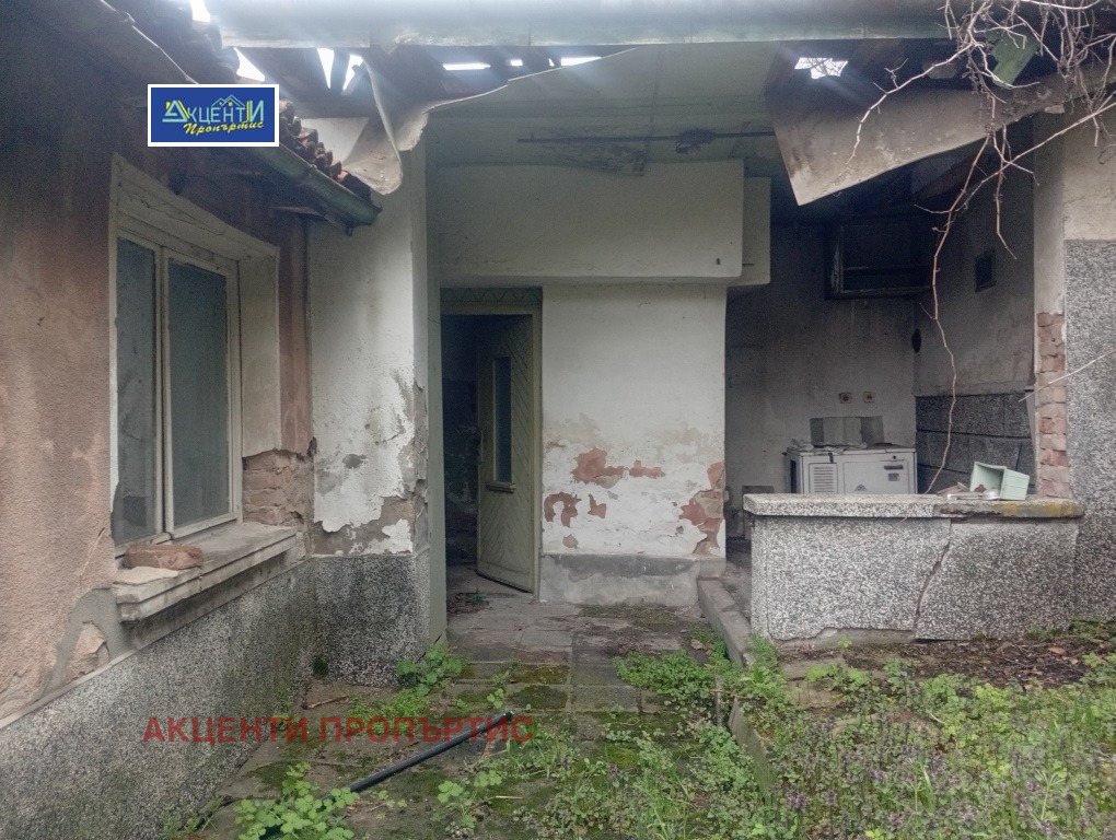 Продава КЪЩА, гр. Дебелец, област Велико Търново