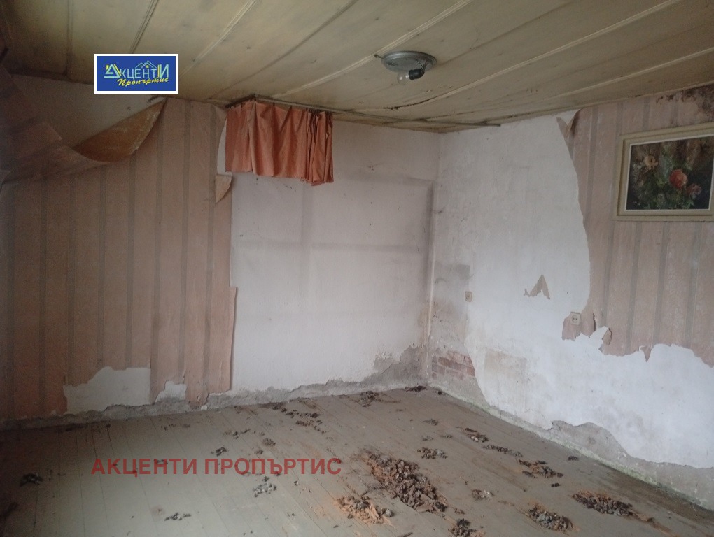 Продава КЪЩА, гр. Дебелец, област Велико Търново, снимка 4 - Къщи - 54036510