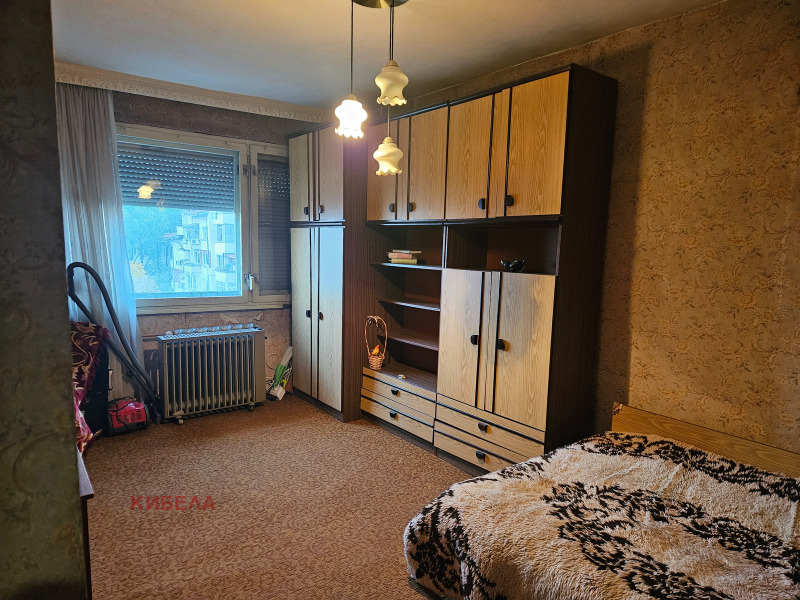 Продава 3-СТАЕН в град Плевен, 9-ти квартал - 103 кв.м / 140 000 € » 273 816.20 лв., КИБЕЛА