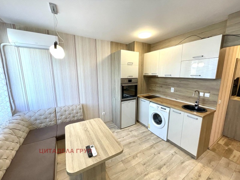 En venta  Estudio Sofia , Malinova dolina , 37 metros cuadrados | 88549348