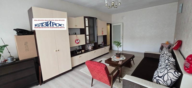 De vânzare  1 dormitor Ciustendil , Zapad , 76 mp | 98143229 - imagine [4]