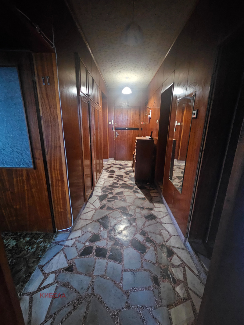 Till salu  2 sovrum Pleven , 9-ti kvartal , 103 kvm | 68672310 - bild [10]