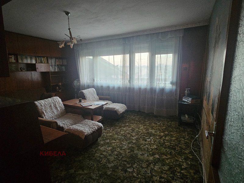 Till salu  2 sovrum Pleven , 9-ti kvartal , 103 kvm | 68672310 - bild [9]