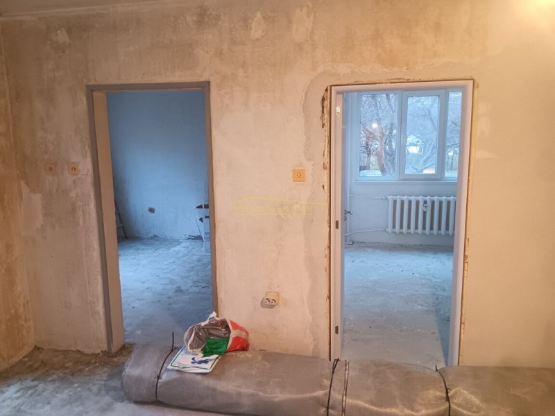 Продава 3-СТАЕН, гр. София, Гео Милев, снимка 3 - Апартаменти - 52152743