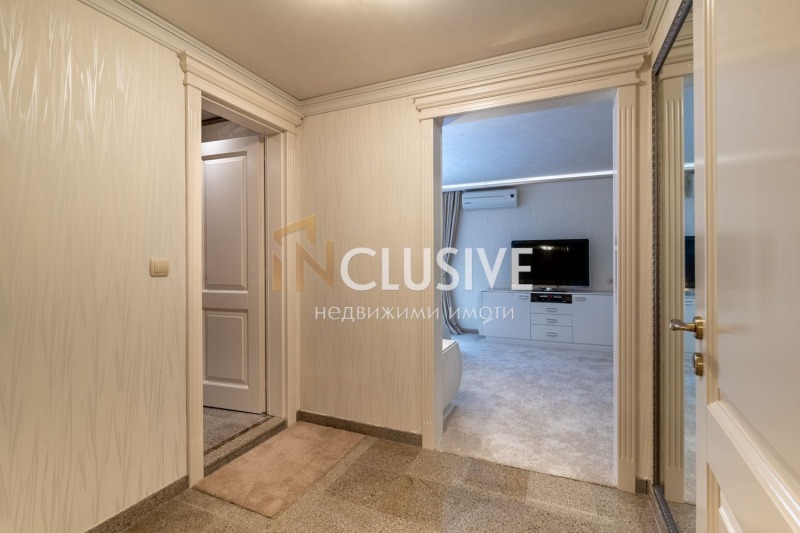 Myytävänä  3+ makuuhuone Varna , k.k. Zlatni pjasatsi , 270 neliömetriä | 79134165 - kuva [15]