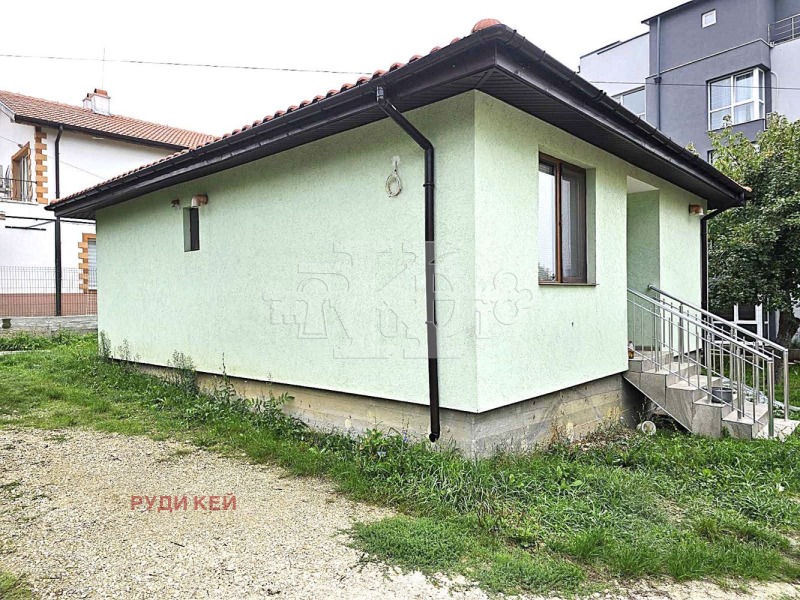 Продава КЪЩА, гр. Варна, м-т Пчелина, снимка 2 - Къщи - 47361552