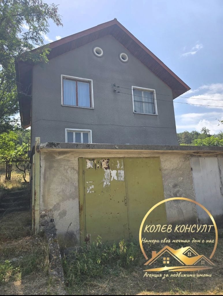Продава КЪЩА, с. Орешец, област Хасково