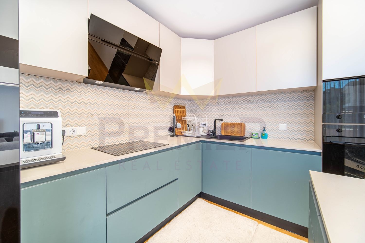 Продава 4-СТАЕН, гр. Варна, Бриз, снимка 3 - Апартаменти - 54834394