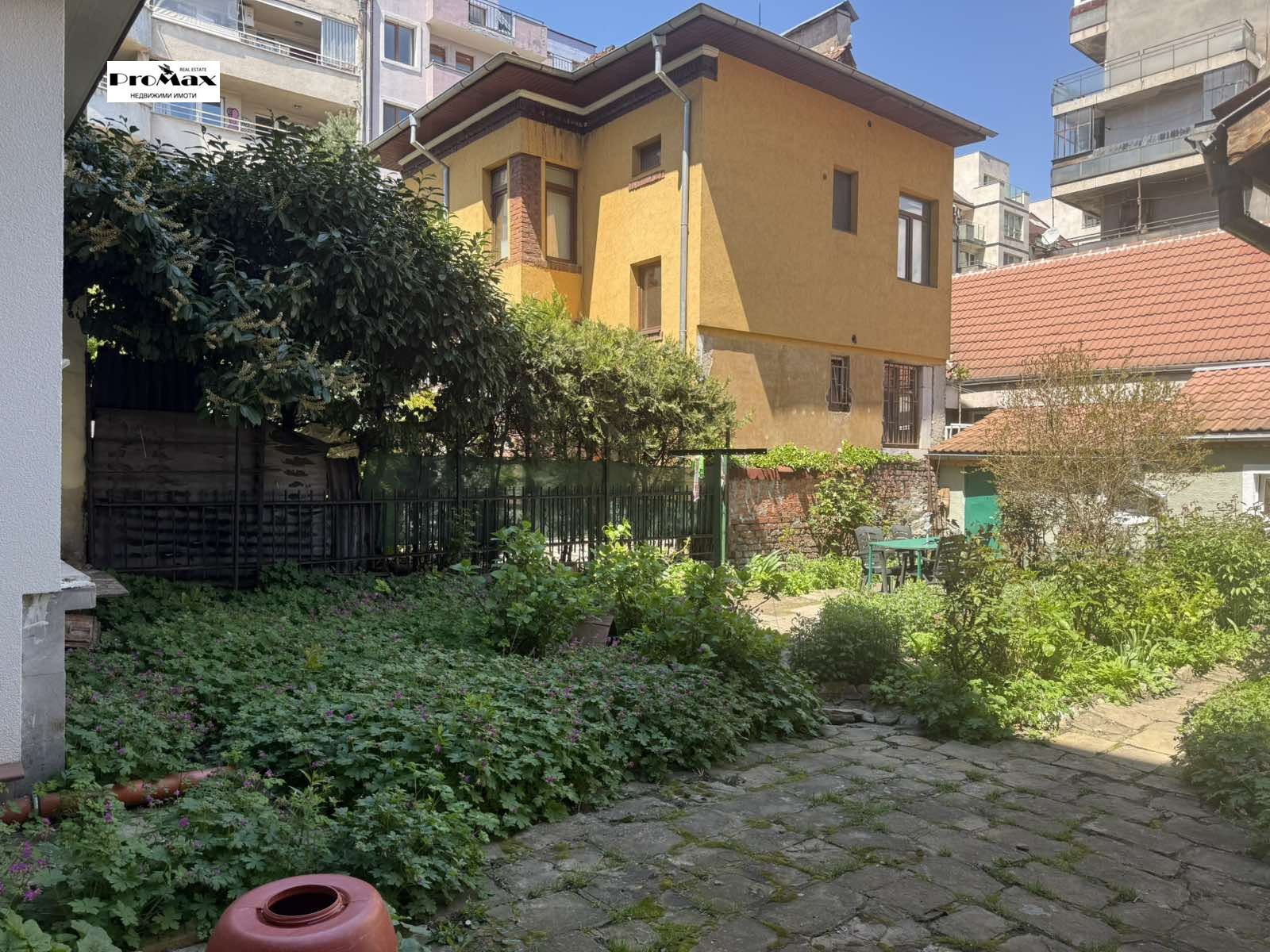 Продава ОФИС, гр. София, Център