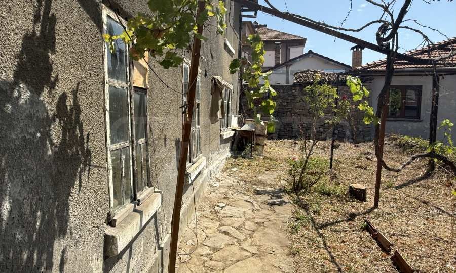 Продава КЪЩА, гр. Велико Търново, Варуша, снимка 2 - Къщи - 51439919