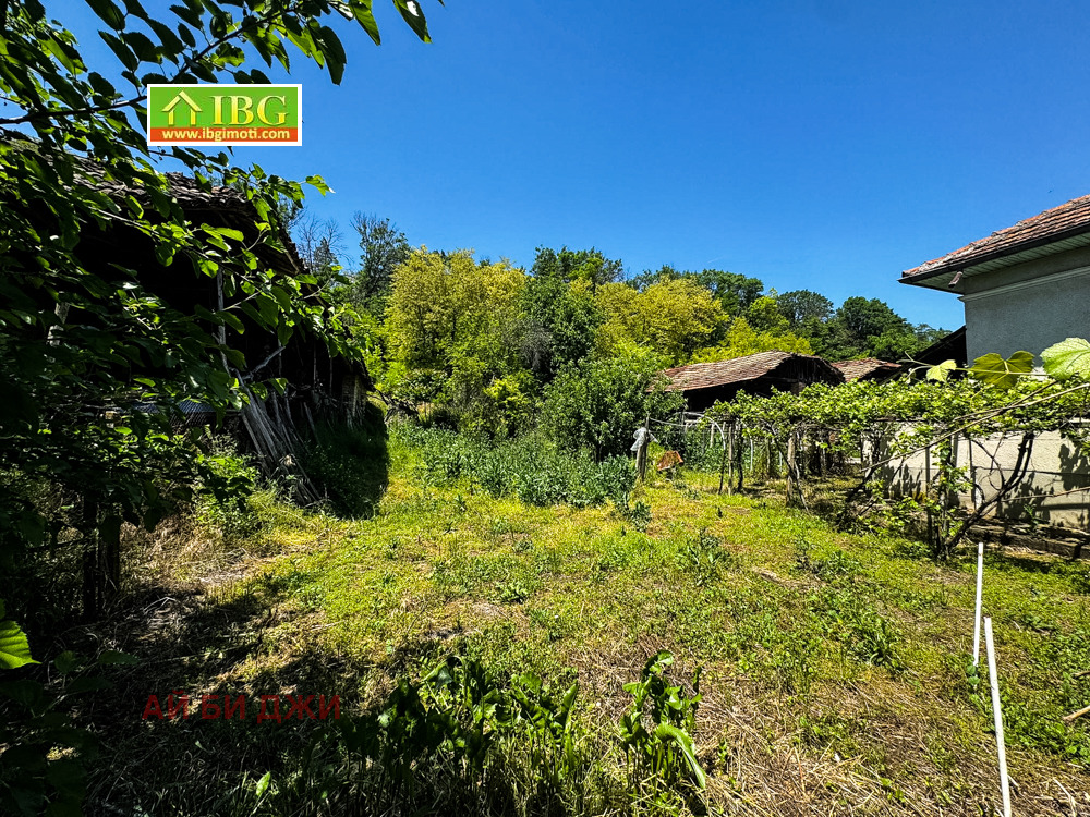 Продава КЪЩА, с. Баниска, област Русе, снимка 2 - Къщи - 54792645