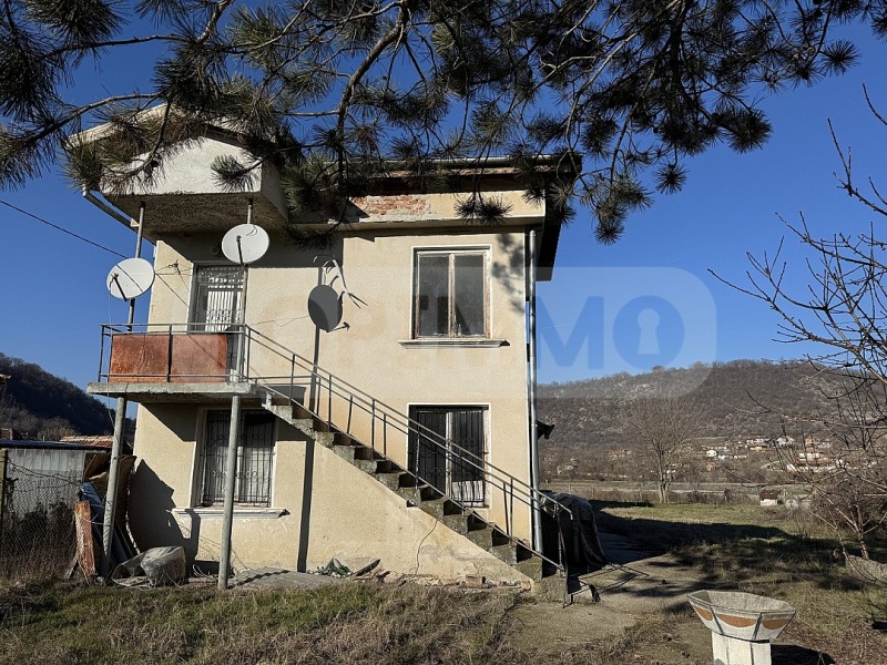 Продава КЪЩА в област Русе, с. Сваленик - 280 кв.м / 39 900 € » 78 037.62 лв., ТОПИММО