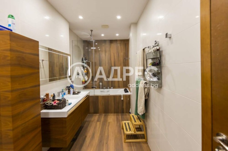 Продава МНОГОСТАЕН, гр. София, Витоша, снимка 2 - Апартаменти - 52691303