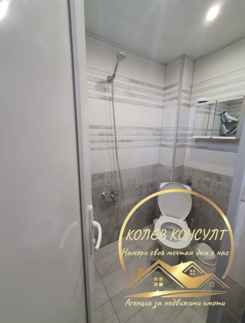 Продава ЕТАЖ ОТ КЪЩА, гр. Чирпан, област Стара Загора, снимка 3 - Етаж от къща - 52625451