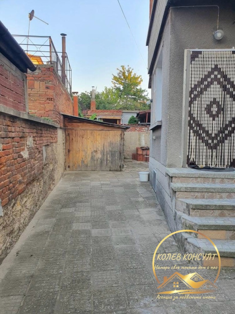 Продава ЕТАЖ ОТ КЪЩА, гр. Чирпан, област Стара Загора, снимка 7 - Етаж от къща - 52625451