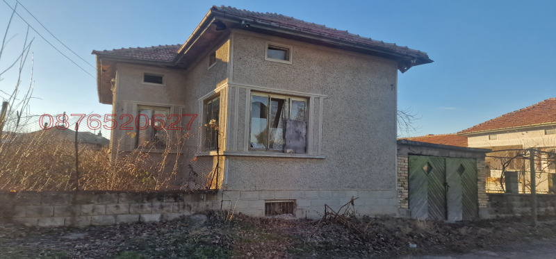 Продава КЪЩА, с. Имренчево, област Шумен, снимка 3 - Къщи - 45713092