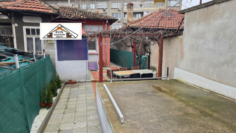 Продава КЪЩА, гр. Русе, Централен южен район, снимка 12 - Къщи - 53487697