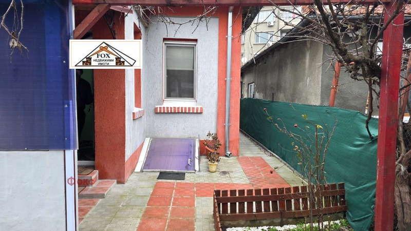 Продава КЪЩА, гр. Русе, Централен южен район, снимка 13 - Къщи - 53487697