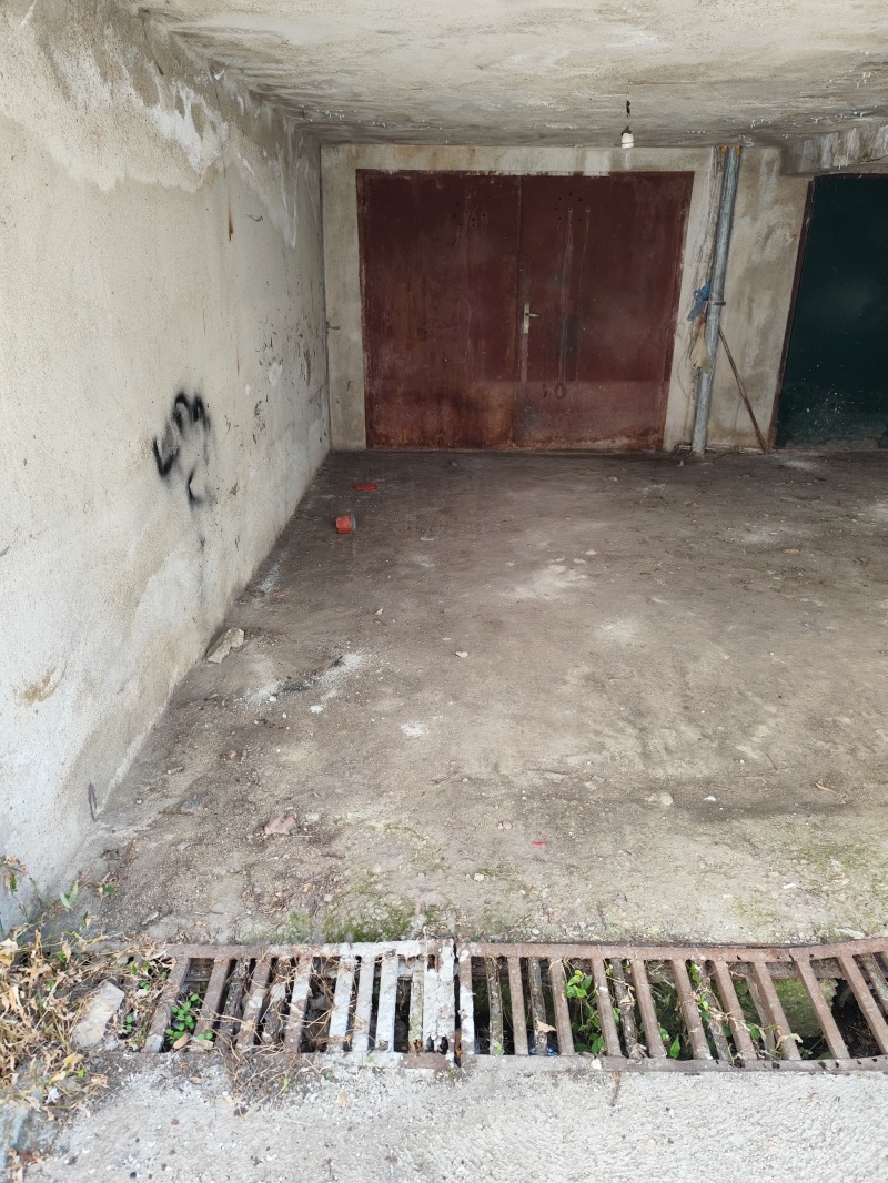 Продава ГАРАЖ, ПАРКОМЯСТО, гр. Стара Загора, Център, снимка 3 - Гаражи и паркоместа - 52120677