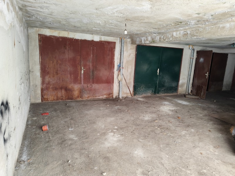 Продава ГАРАЖ, ПАРКОМЯСТО, гр. Стара Загора, Център, снимка 2 - Гаражи и паркоместа - 52120677